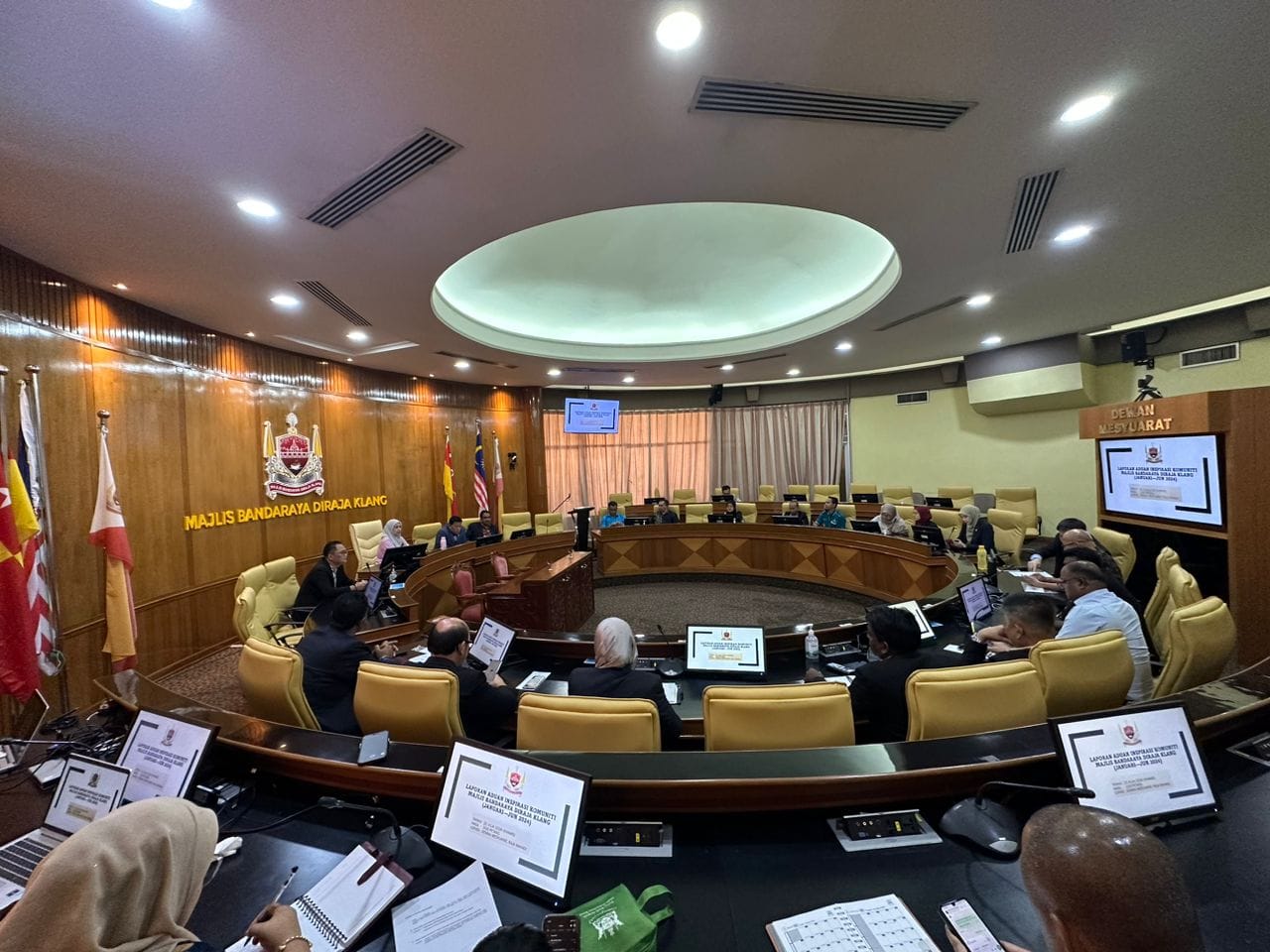 SESI LIBAT URUS PENGURUSAN ADUAN BERSAMA AHLI MAJLIS MBDK
