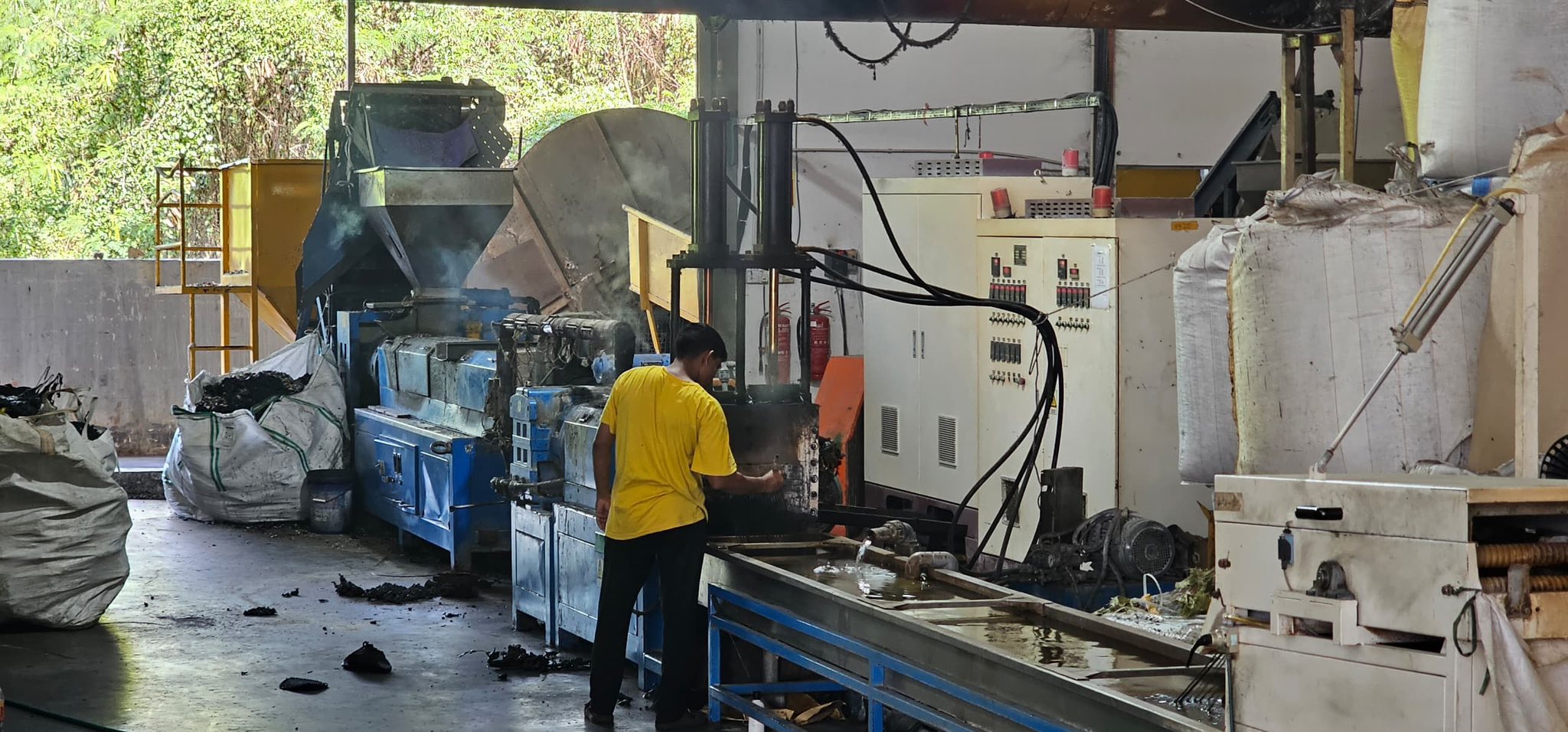 OPERASI PENGUATKUASAAN KILANG TANPA KEBENARAN