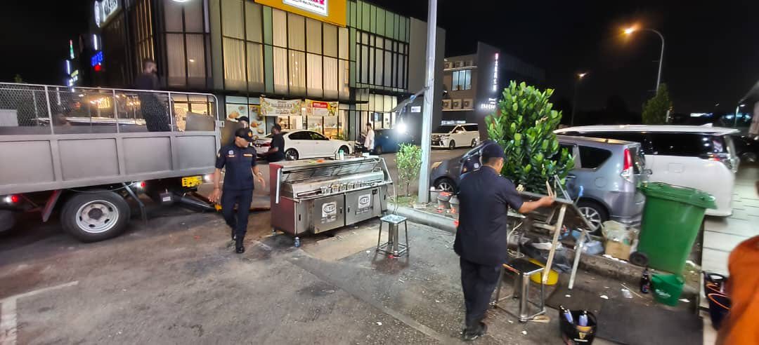 OPERASI PENGUATKUASAAN PERMIT KERUSI MEJA RESTORAN (BANDAR BUKIT RAJA)