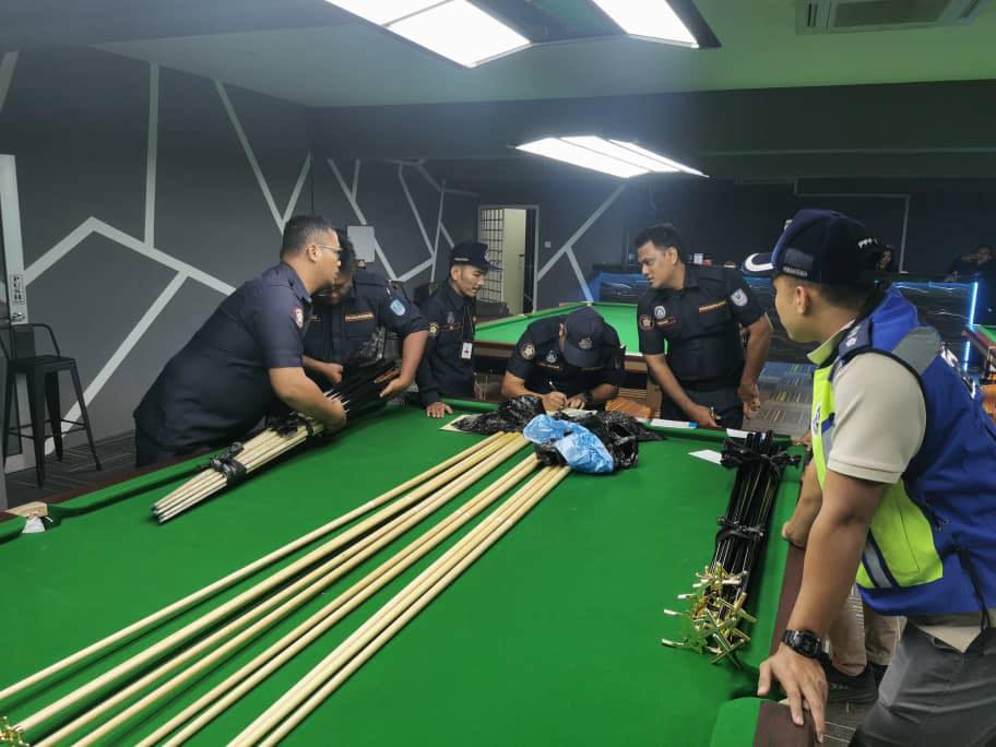 OPERASI PENGUATKUASAAN PREMIS SNUKER TANPA LESEN (TAMAN SRI ANDALAS)