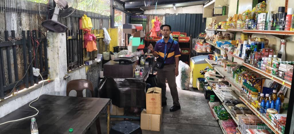 OPERASI PENGUATKUASAAN RUMAH KEDIAMAN DIJADIKAN PREMIS PERNIAGAAN - JALAN SERI KENANGAN 8,TAMAN SERI MERU