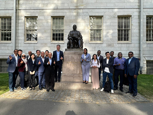 SENIOR MANAGEMENT LEADERSHIP PROGRAMME 2025