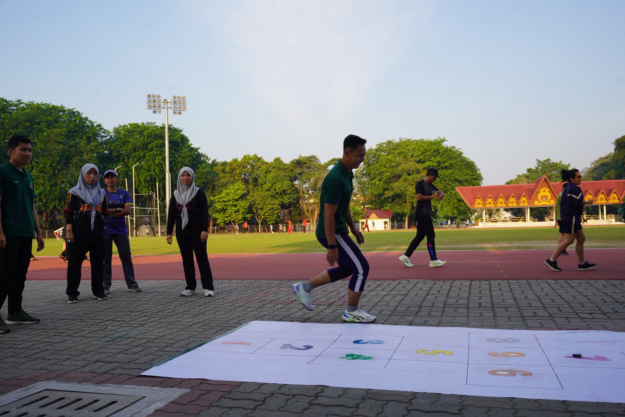 PROGRAM JOM SIHAT MBDK 2025 ANJURAN JABATAN KOMUNIKASI KORPORAT, JABATAN LANDSKAP & REKREASI SERTA BAHAGIAN AUDIT DALAM