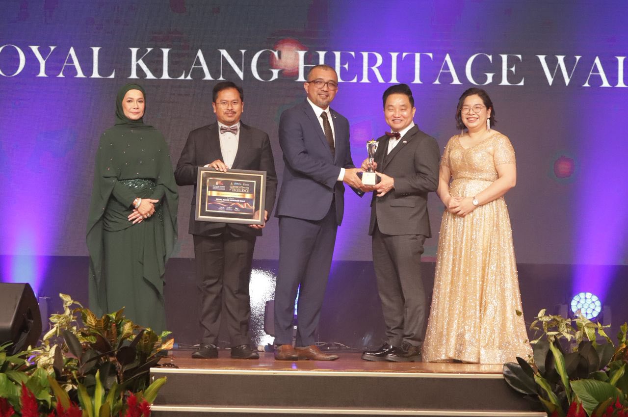 BEST INNOVATIVE TOURISM PRODUCT ROYAL TOWN KLANG HERITAGE WALK di TOURISM INDUSTRY AWARD 2025 (MAJLIS BANDARAYA DIRAJA KLANG)
