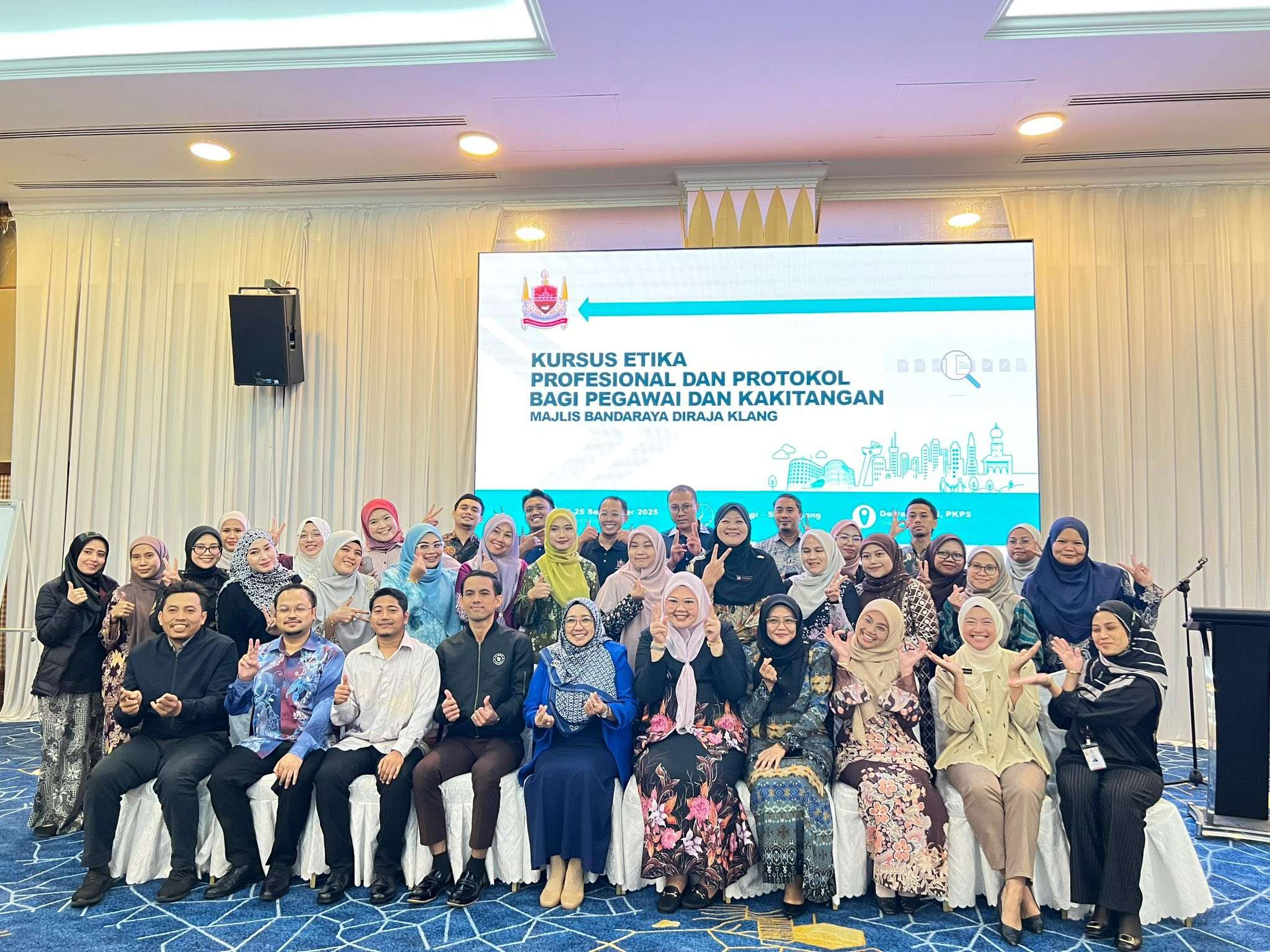 KURSUS ETIKA PROFESIONAL DAN PROTOKOL 1