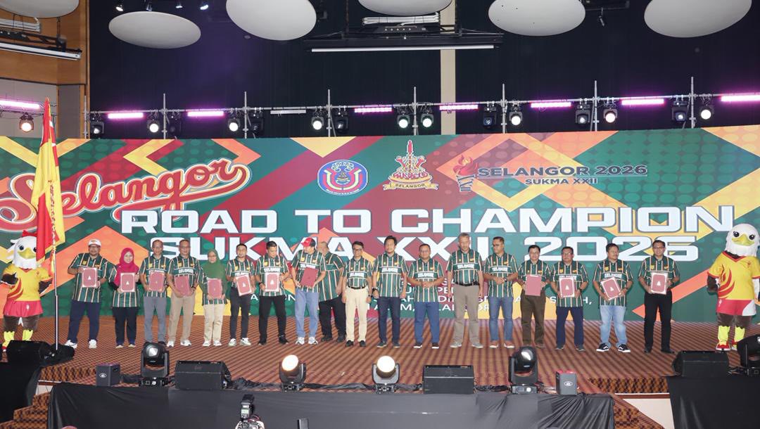 MAJLIS PENYERAHAN WATIKAH BAPA ANGKAT KONTINJEN SUKAN SELANGOR ( SUKMA ) dan PROGRAM ROAD TO CHAMPION 2025