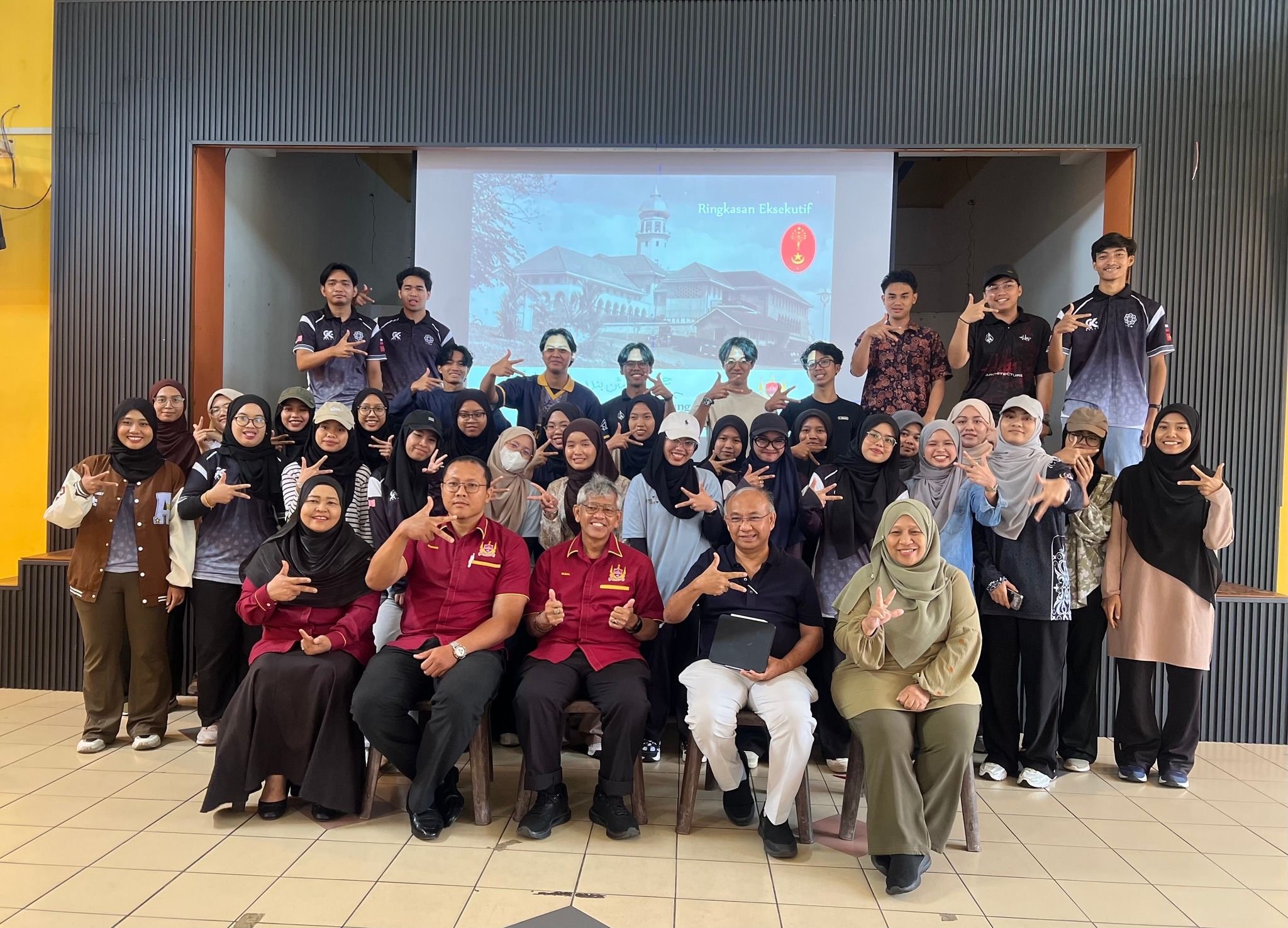 LAWATAN SAMBIL BELAJAR UIAM KE MBDK 1