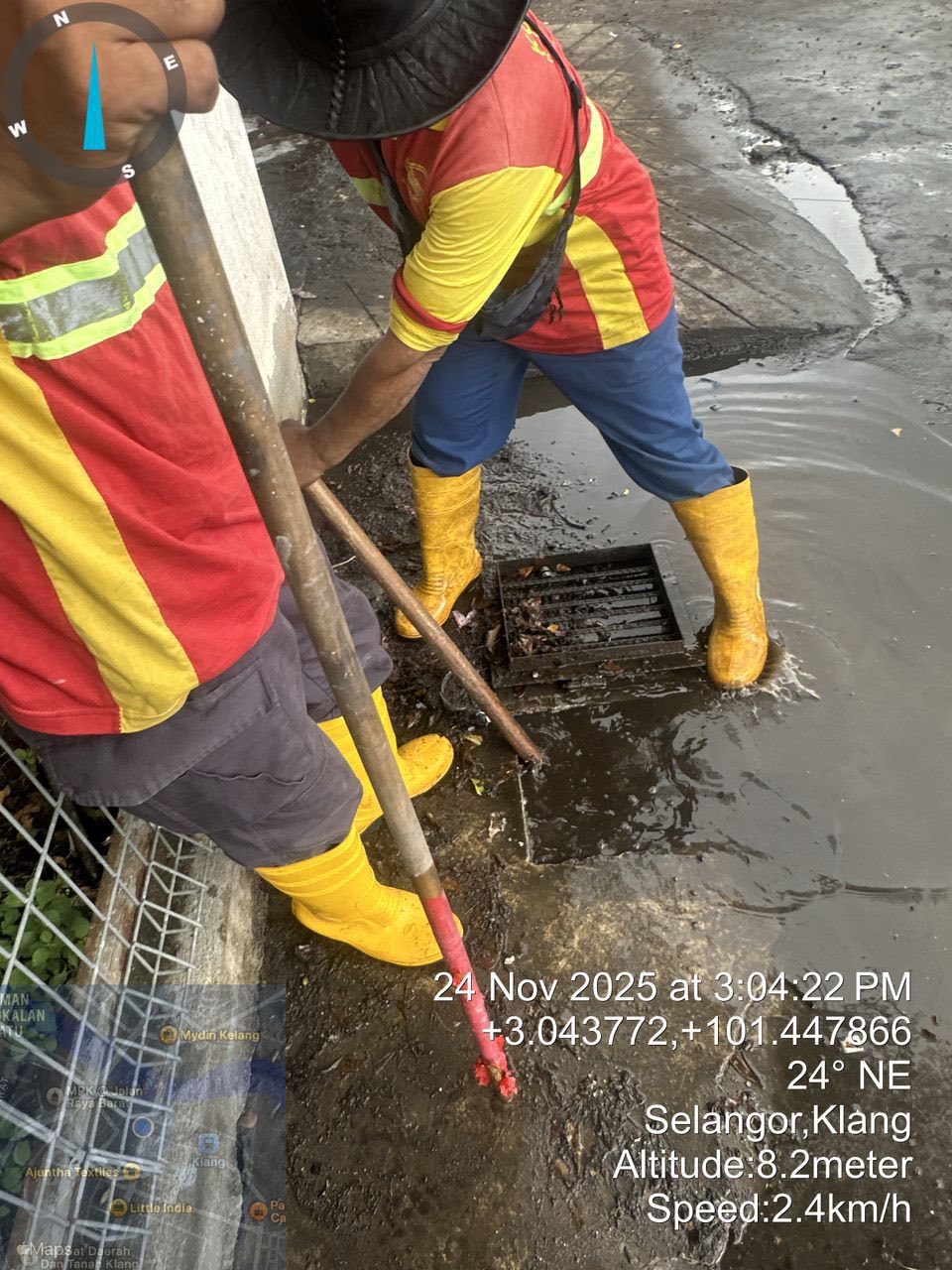 KERJA-KERJA PEMBERSIHAN LONGKANG SEKITAR KLANG OLEH KDEB 1