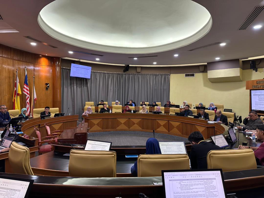 MESYUARAT MBJ DIPENGERUSIKAN OLEH TIMBALAN DATUK BANDAR 1