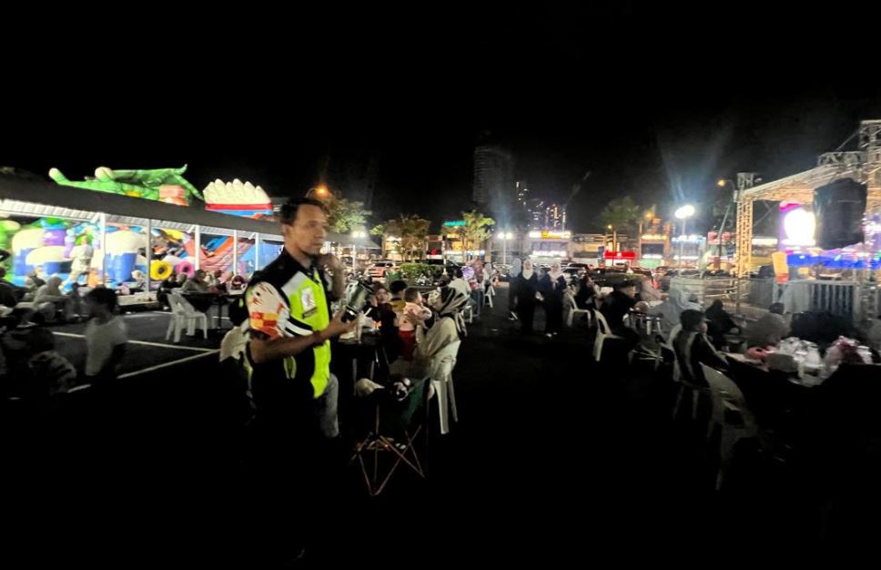 OPERASI PENGUATKUASAAN KERUSI MEJA DI ATAS JALAN (JALAN RAYA BARAT) 1