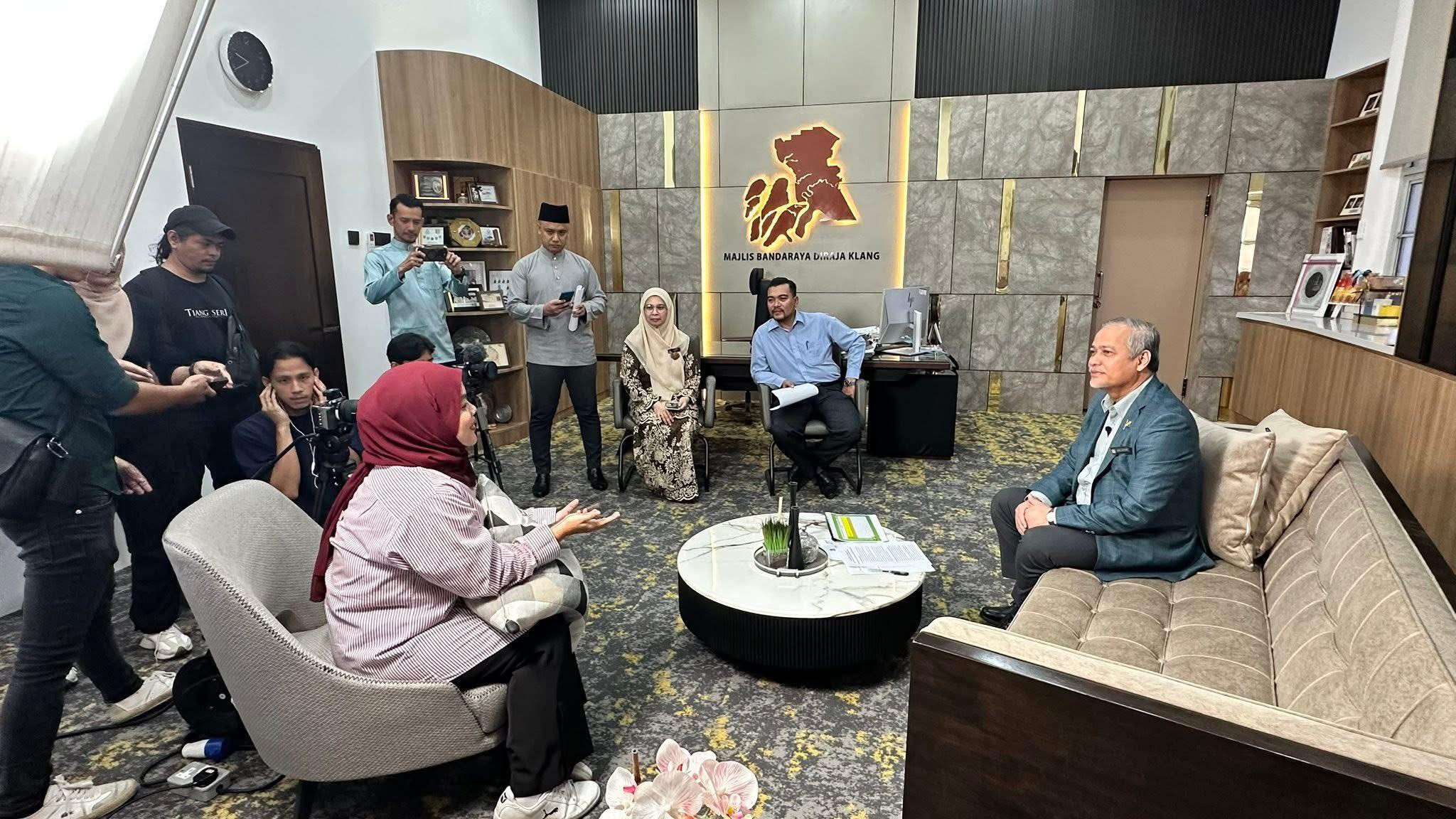 EKONOMI KITAR SEMULA DEMI MASA DEPAN 1