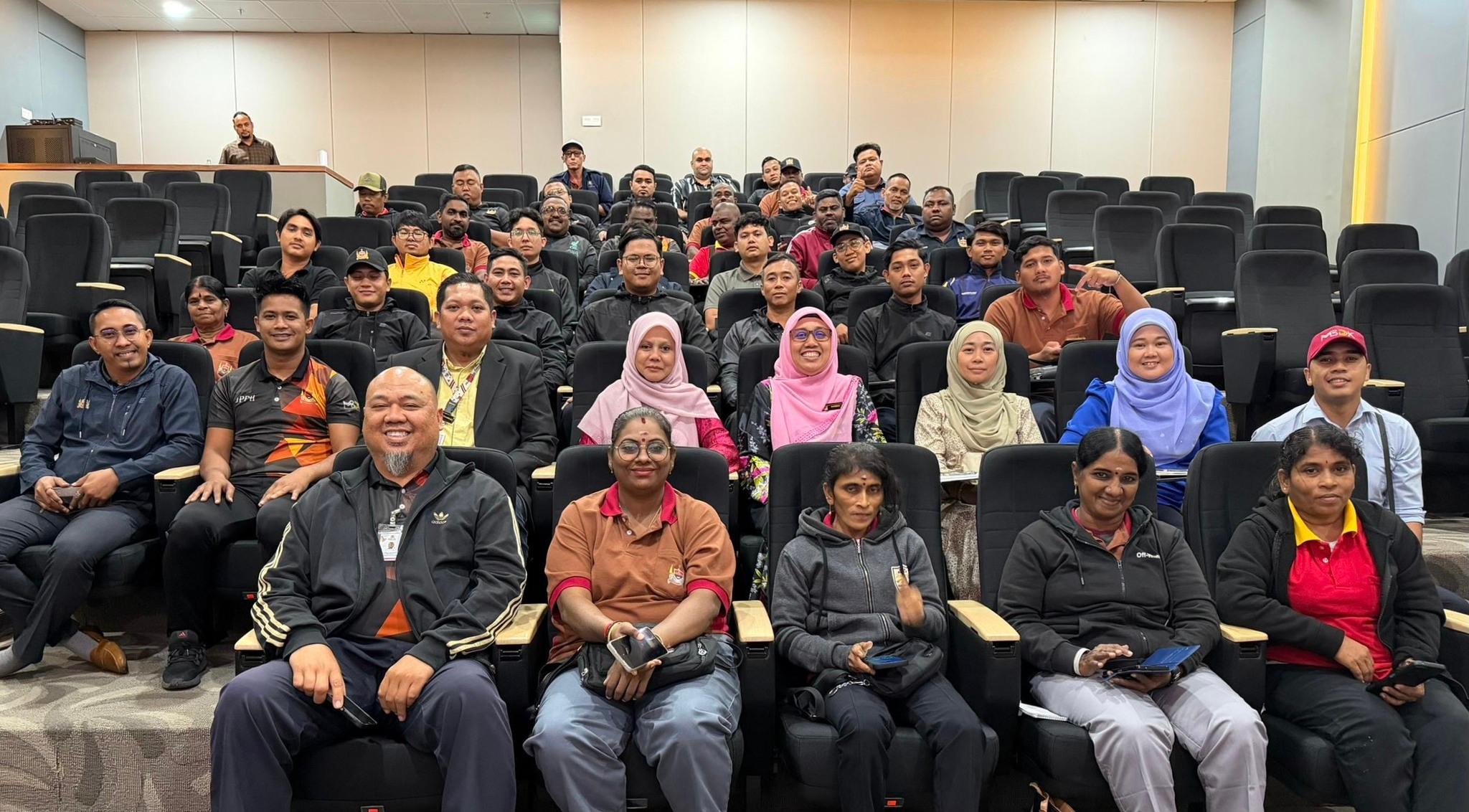 SESI TAKLIMAT BERKAITAN INTEGRITI PENGURUS DEWAN 1