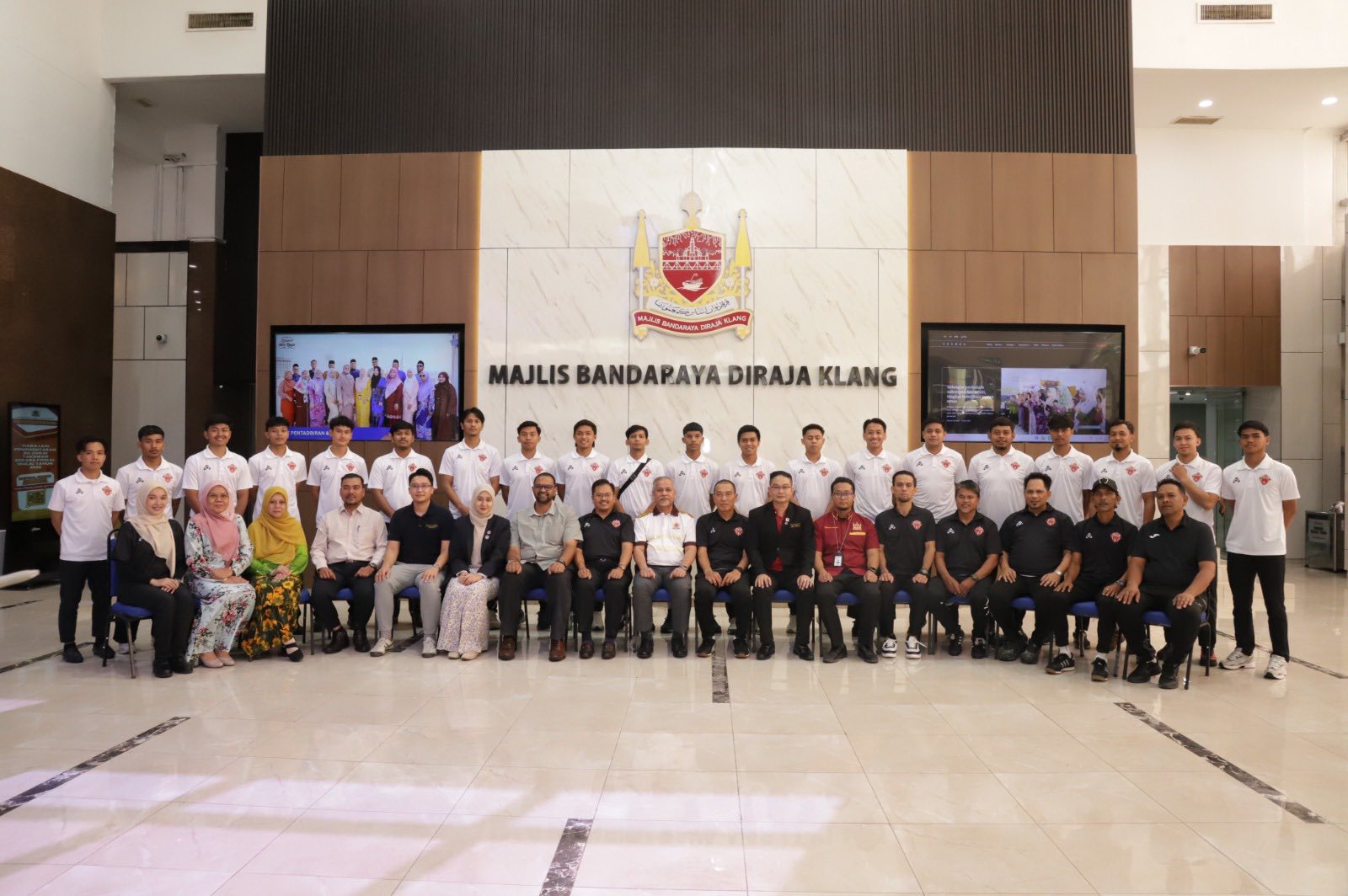 majlis pengenalan pasukan & pelancaran jersi mbdk fc & rtw academy