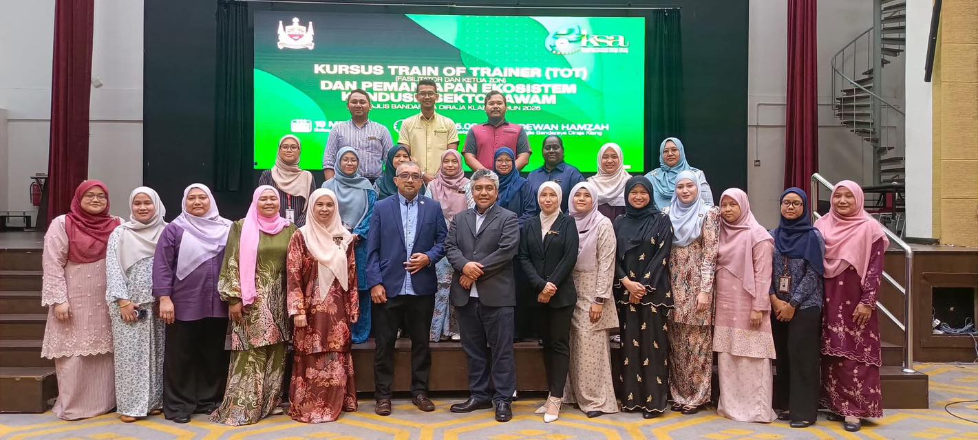 kursus train of trainer (tot) (fasilitator dan ketua zon) dan pemantapan ekosistem kondusif sektor awam (eksa)