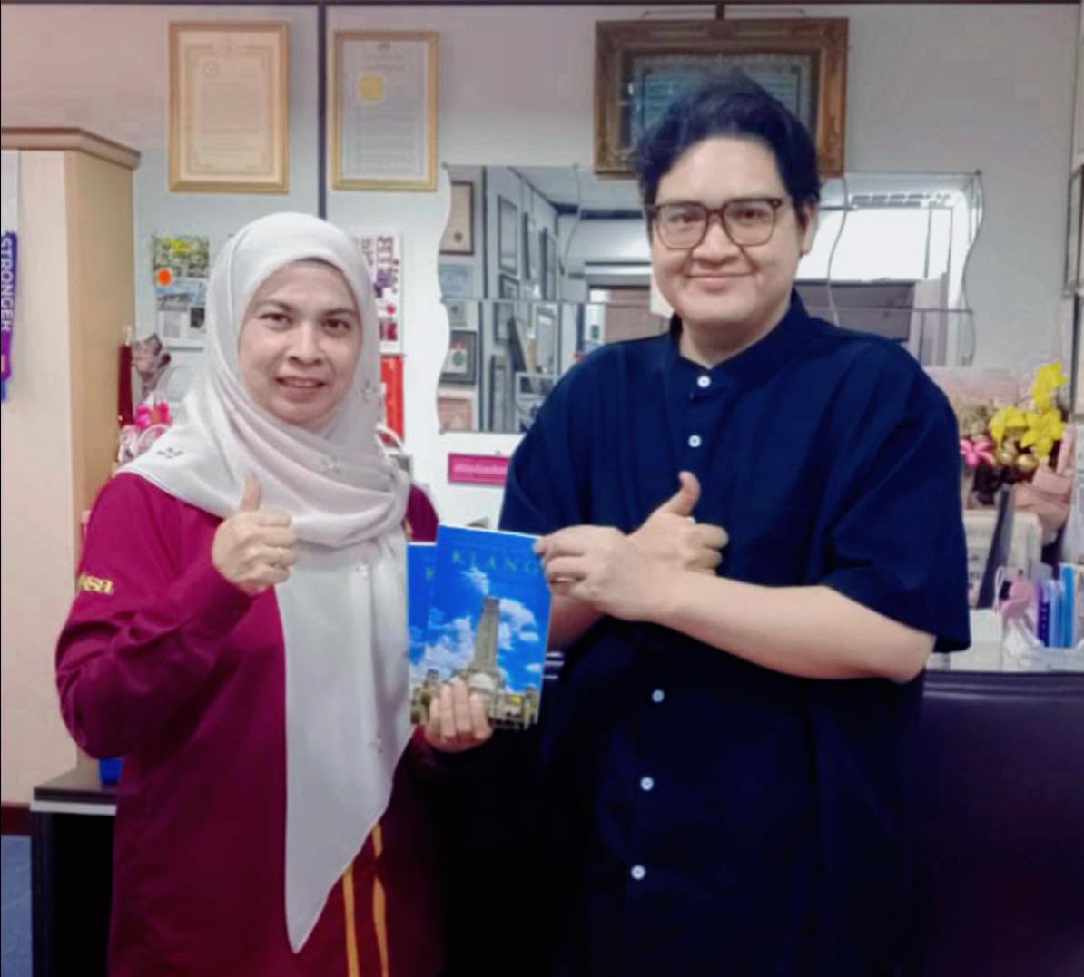 majlis bandaraya diraja klang (mbdk) menerima kunjungan hormat daripada anak jati klang, en. muhammad hafiz samsudin (nama pena: hafiz al-kalanji)