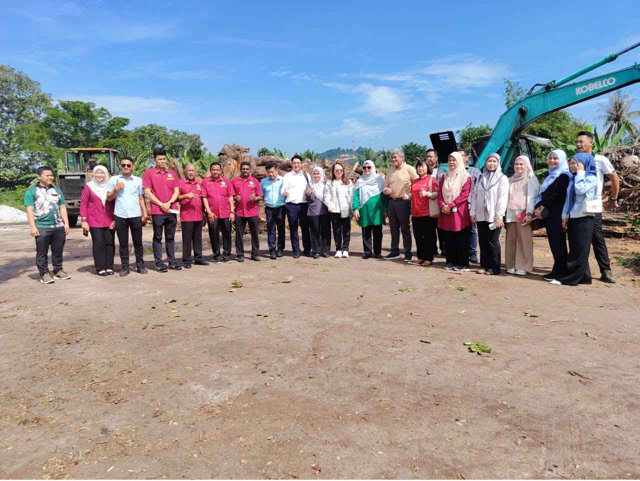 lawatan tapak cadangan pusat transit hasil cantasan pokok