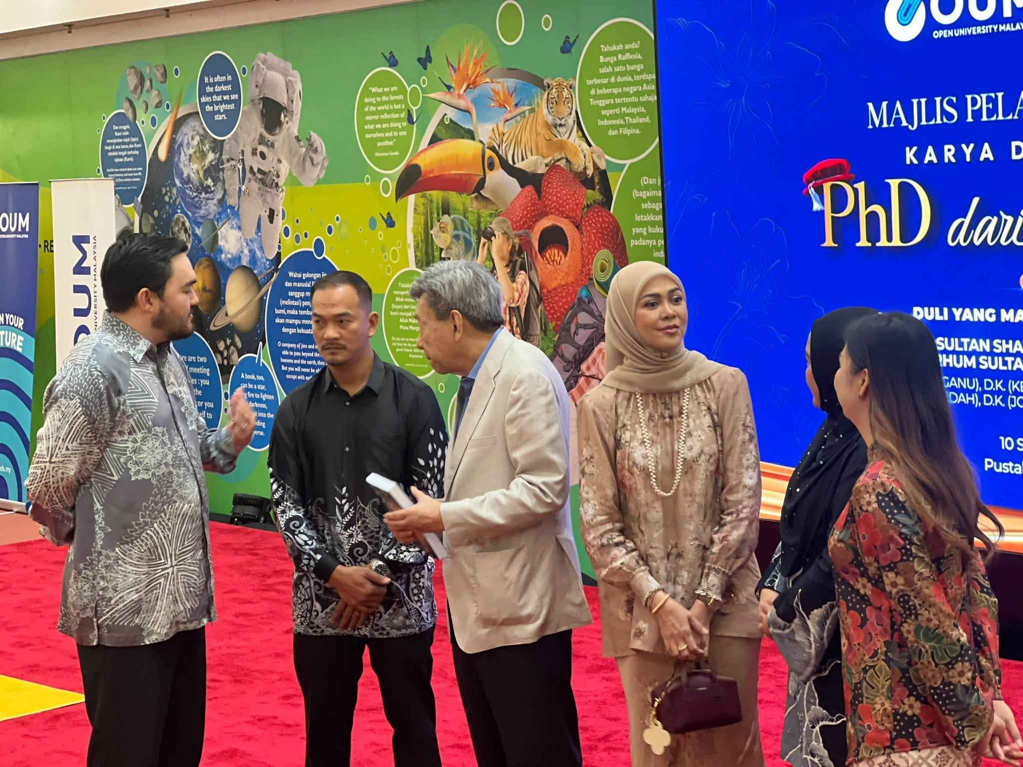 majlis pelancaran naskhah “phd: dari penjara” karya dr. malik yatam telah berlangsung di pustaka raja tun uda, shah alam