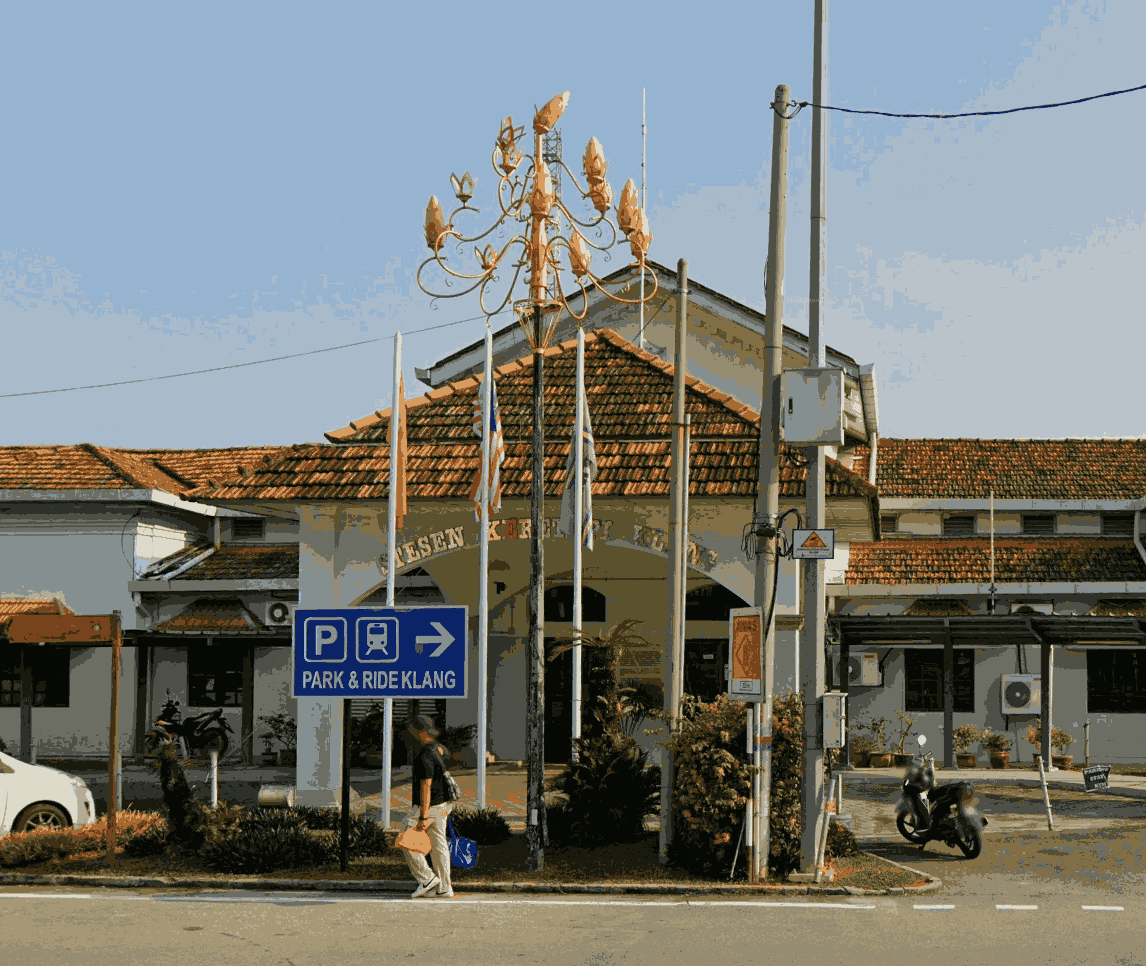  1. Stesen Keretapi Klang