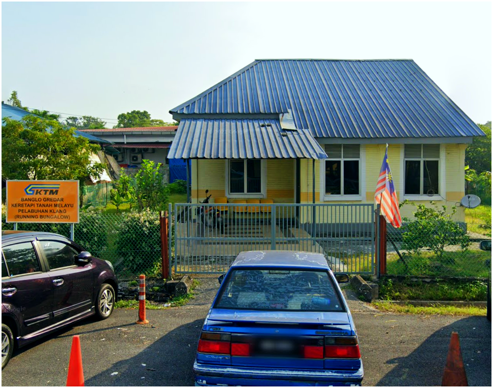  10. Banglo Gredar (Running Bungalow)