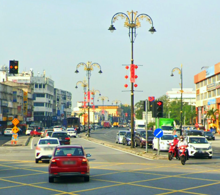 8. Persiaran Raja Muda Musa Jalan Teluk Gadong