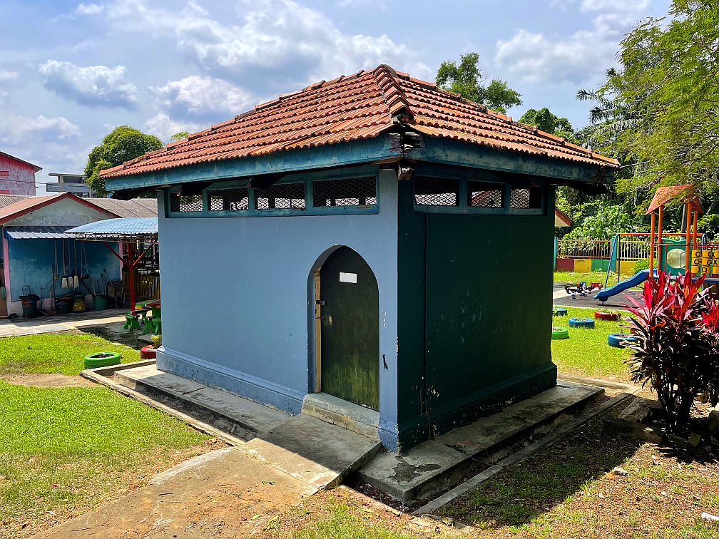 5. Tandas Lama Masjid