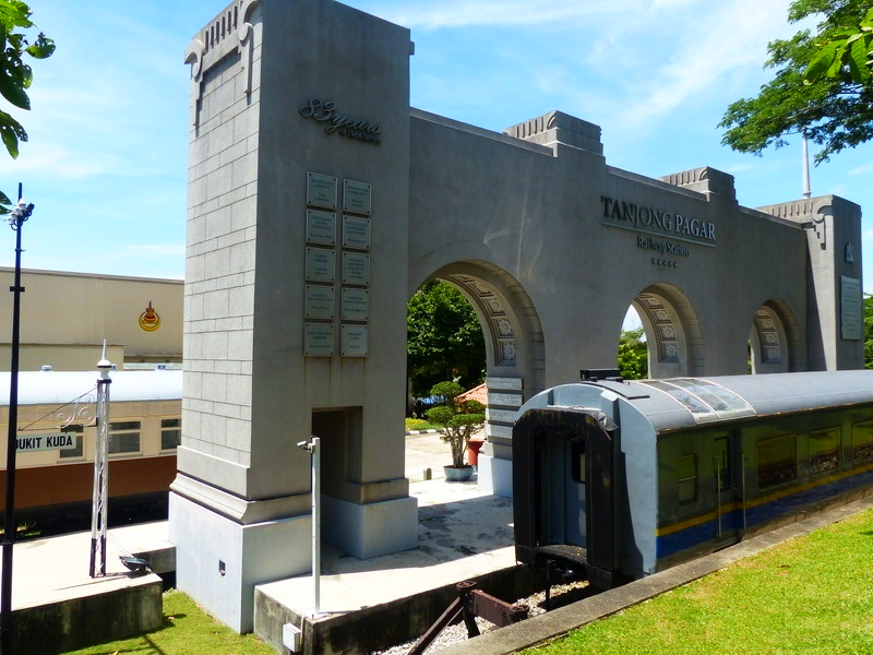 7. Replika Stesen Tanjung Pagar dan Stesen Bukit Timah