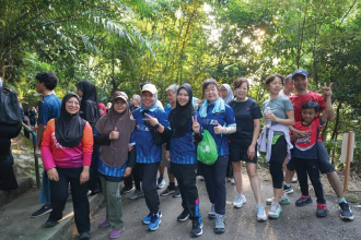 RESIDENTS EXCITED TO JOIN JOM HIKE SIHAT FEST IN KLANG, BENEFIT FROM FREE HEALTH SCREENINGS